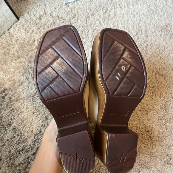 SOLD House of Harlow 1960 block heel suede mules - Picture 6 of 8